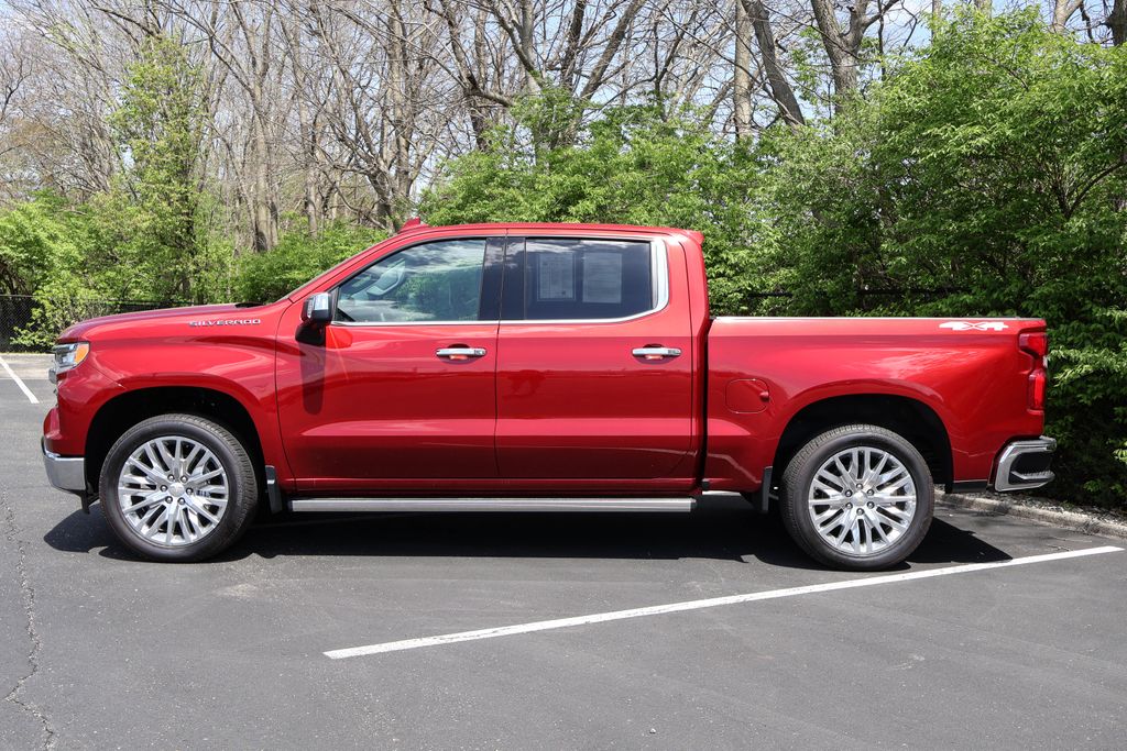 2025 Chevrolet Silverado 1500 LTZ 4