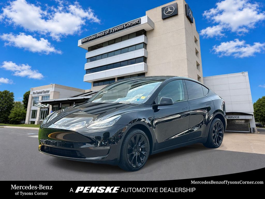 Thumbnail: 2022 Tesla Model Y - 1
