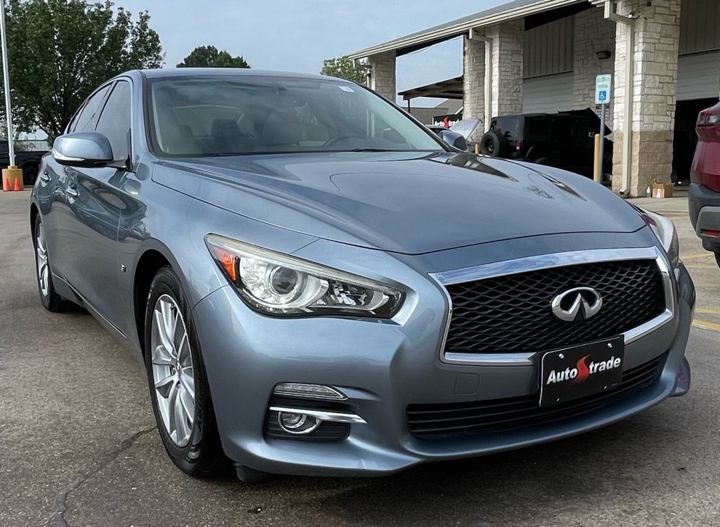 2015 INFINITI Q50 Premium Blue at Autostrade