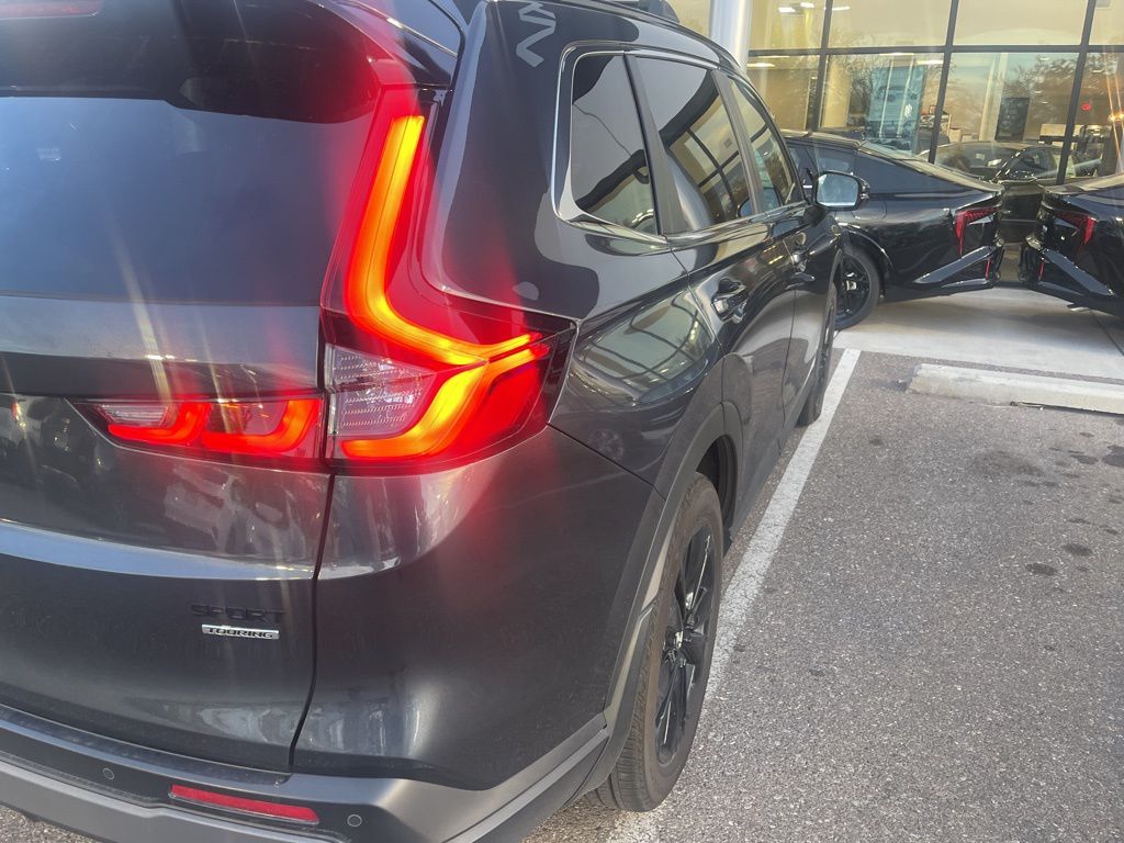 2023 Honda CR-V Hybrid Sport Touring photo 12