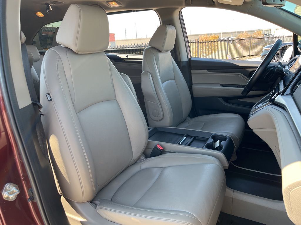 Thumbnail: 2018 Honda Odyssey - 29