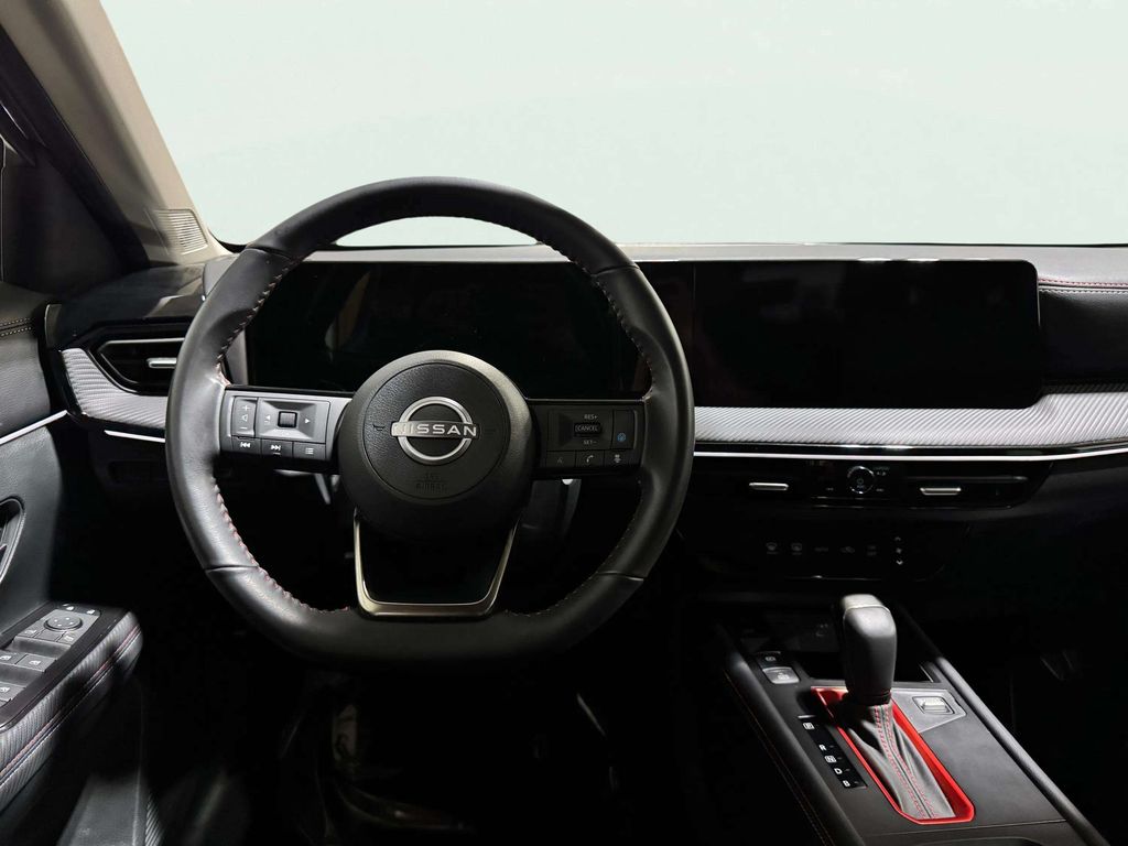 Certified Used 2025 Gun Metallic Nissan SR image 10