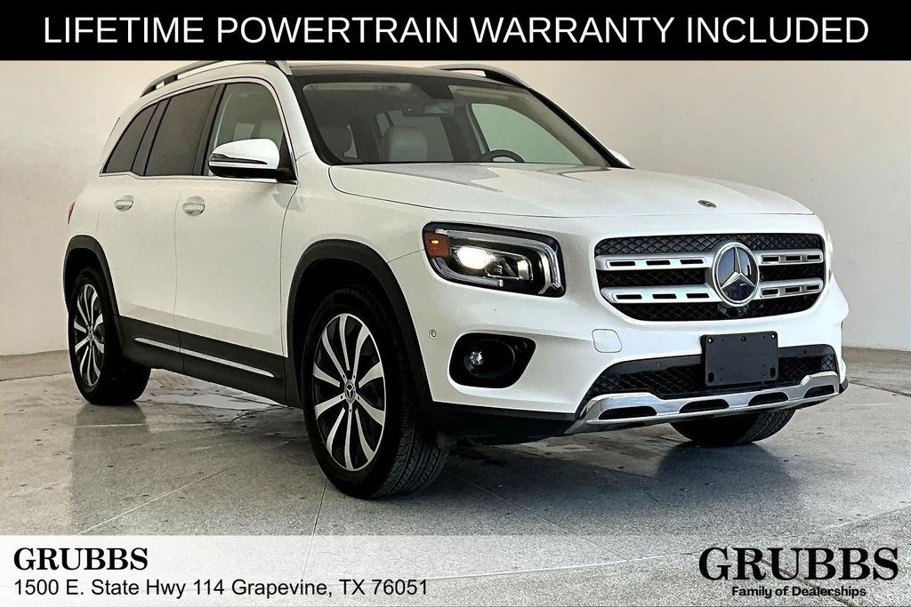 Digital White Metallic 2022 Mercedes-Benz GLB 250 FWD SUV / Crossover Front-Wheel Drive 8-Speed Automatic