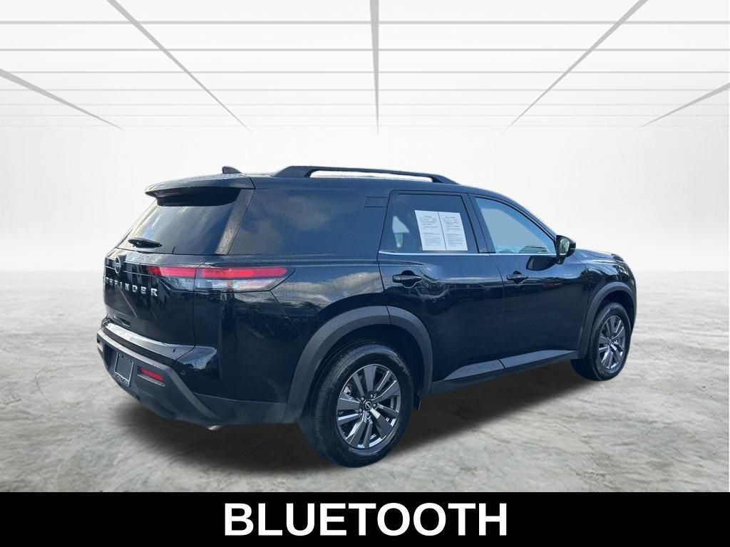 View vehicle photo 5