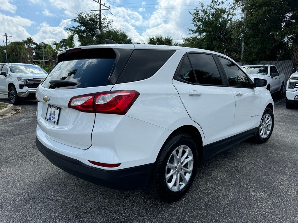 2021 Chevrolet Equinox LS 8