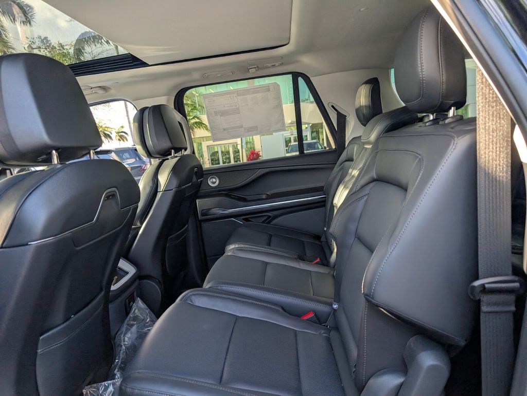 new 2026 Lincoln Navigator L car, priced at $107,890