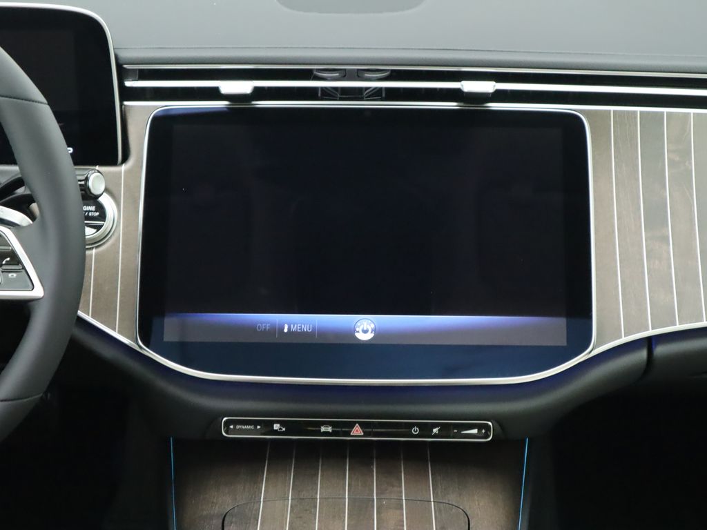 Thumbnail: 2025 Mercedes-Benz E-Class - 14