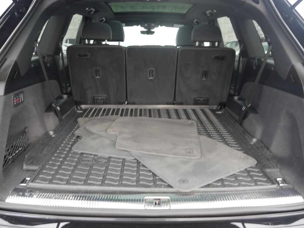 Thumbnail: 2023 Audi Q7 - 27