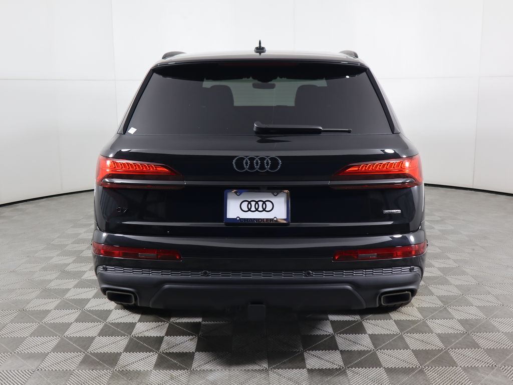Thumbnail: 2026 Audi Q7 - 6