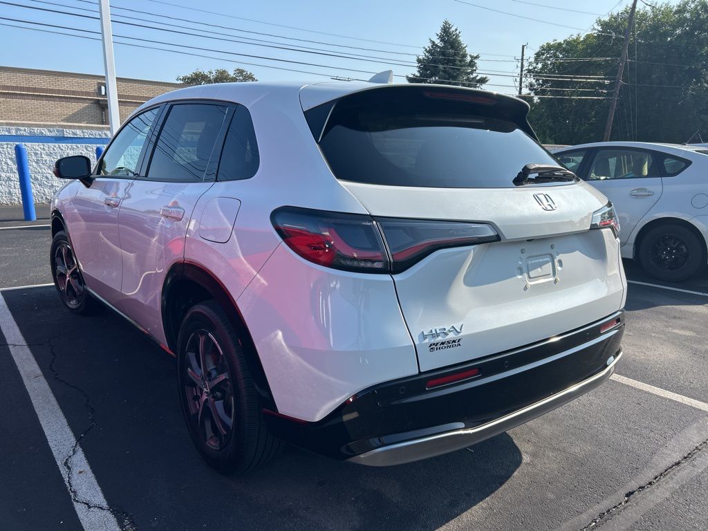 Thumbnail: 2023 Honda HR-V - 2