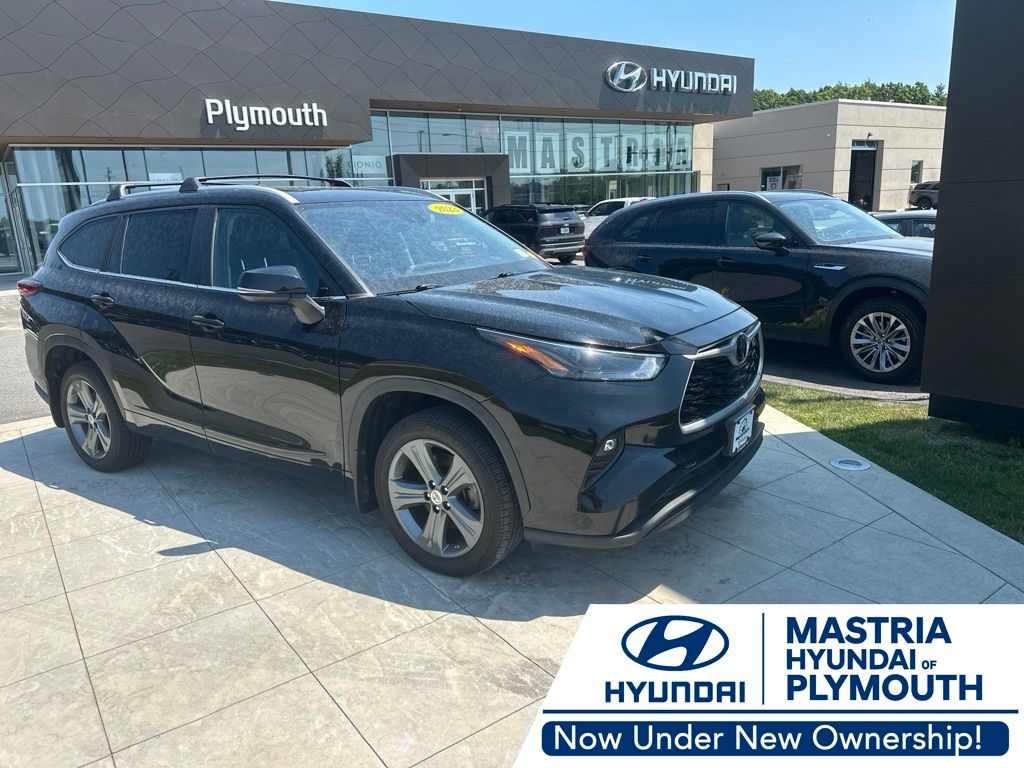 Midnight Black Metallic 2023 Toyota Highlander SUV / Crossover All-Wheel Drive 8-Speed Automatic