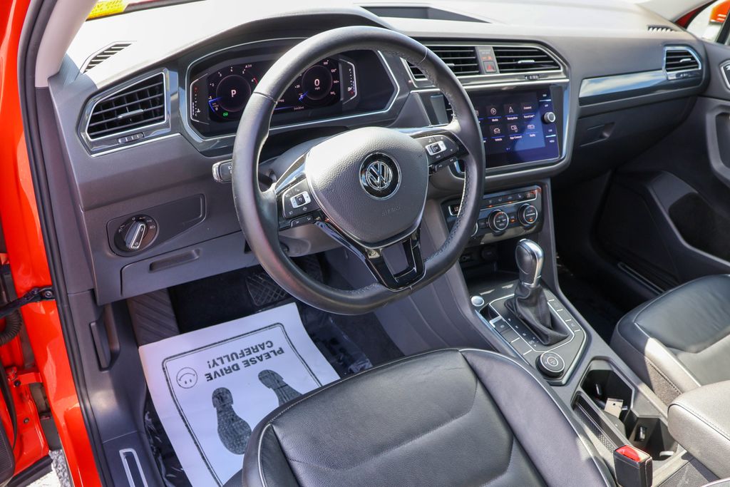 2019 Volkswagen Tiguan 2.0T SEL Premium 3