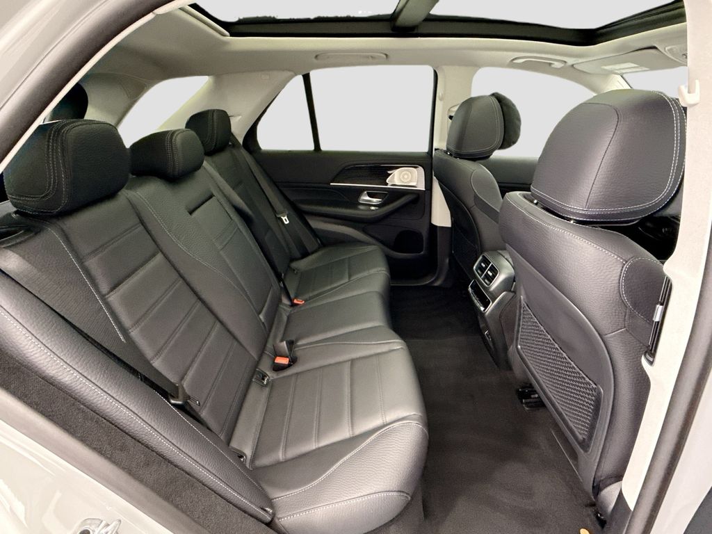 Thumbnail: 2026 Mercedes-Benz GLE - 21