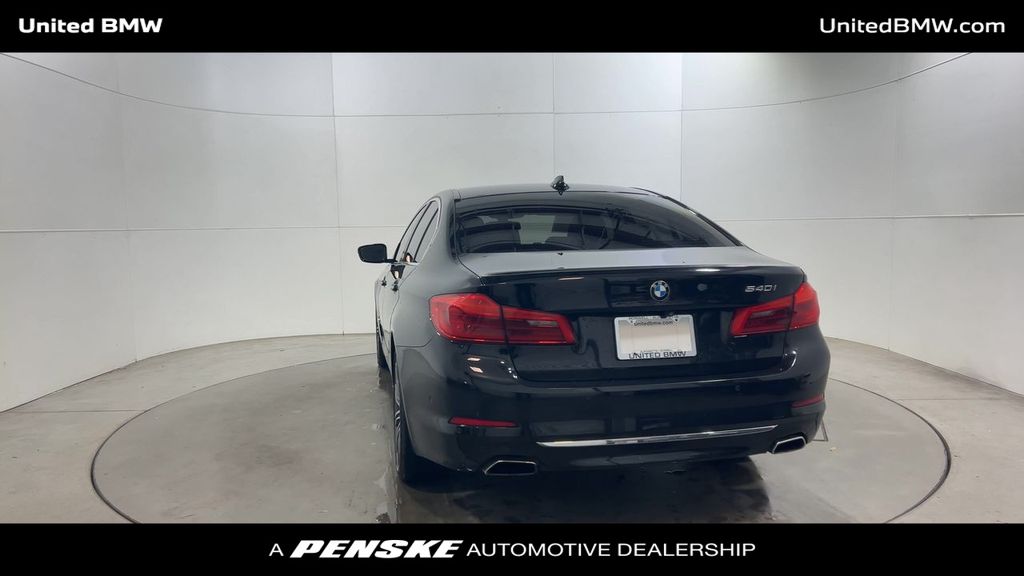 Thumbnail: 2017 BMW 5 Series - 7