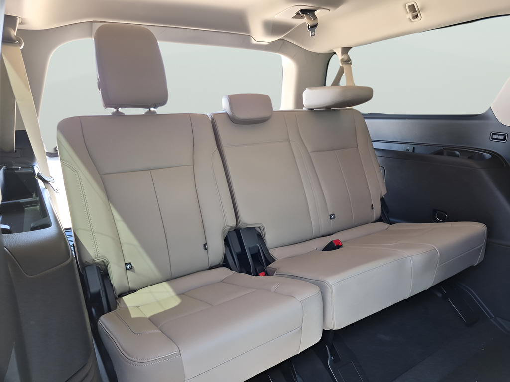 Used 2023 White Ford XLT image 39