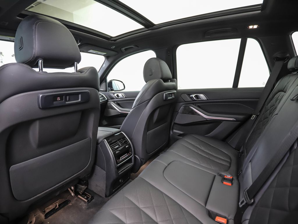 Thumbnail: 2023 BMW X5 - 21