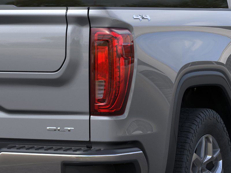 2025 GMC Sierra 1500 SLT 11