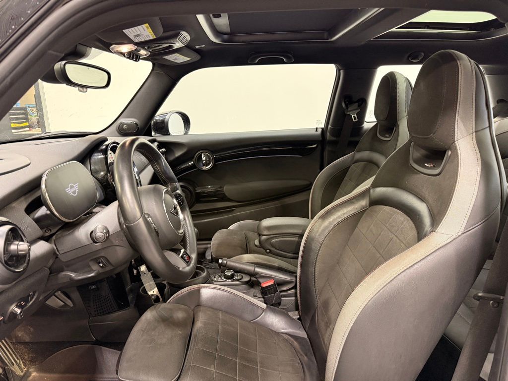 Thumbnail: 2024 MINI Cooper - 10