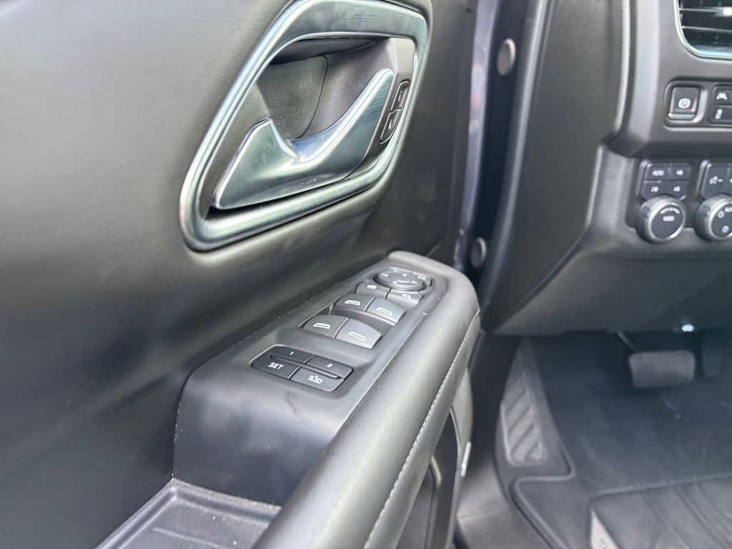 Used Car 2024 Chevrolet Suburban  Z71 For Sale Under $70,000 In Austin, Texas