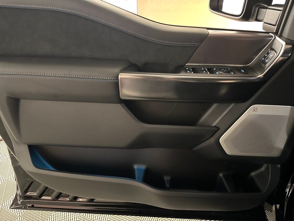 New 2026 Black Ford Platinum image 22