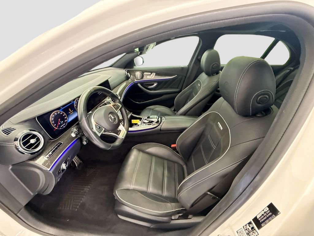 Thumbnail: 2018 Mercedes-Benz E-Class - 18