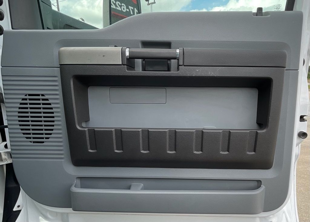 2018 Ford F-750SD Base White at Autostrade