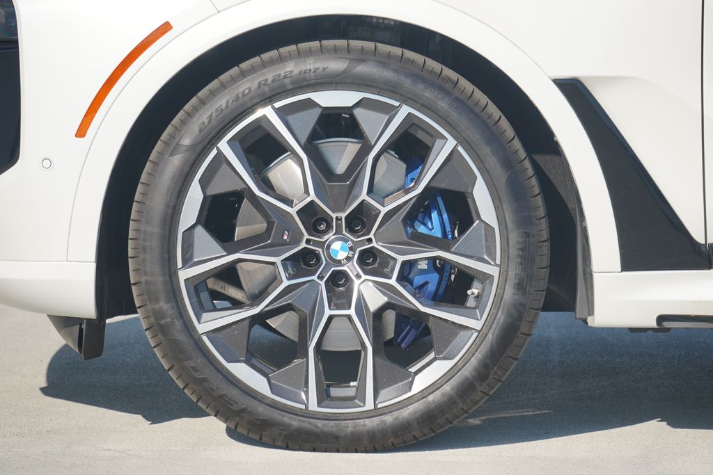 Thumbnail: 2026 BMW X7 - 5