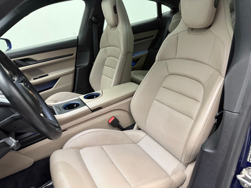 Thumbnail: 2021 Porsche Taycan - 5