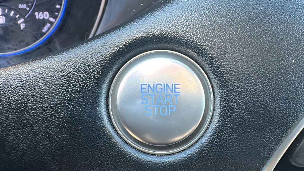 2022 Hyundai Palisade SEL Black at North Houston Mitsubishi