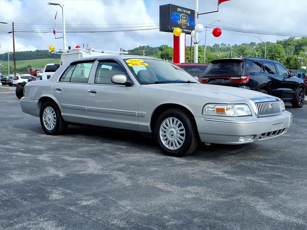 Silver 2007 Mercury Grand Marquis Sedan Rear-Wheel Drive 4-Speed Automatic Overdrive