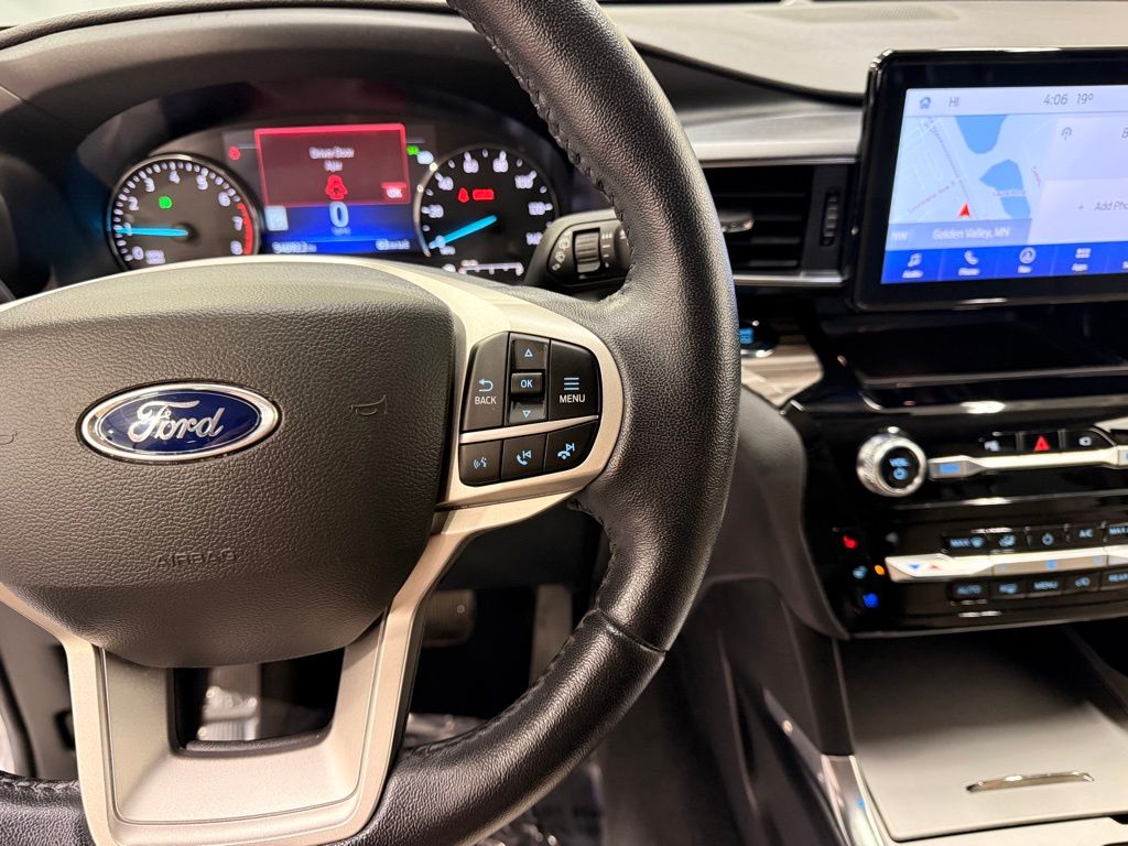 Thumbnail: 2022 Ford Explorer - 14