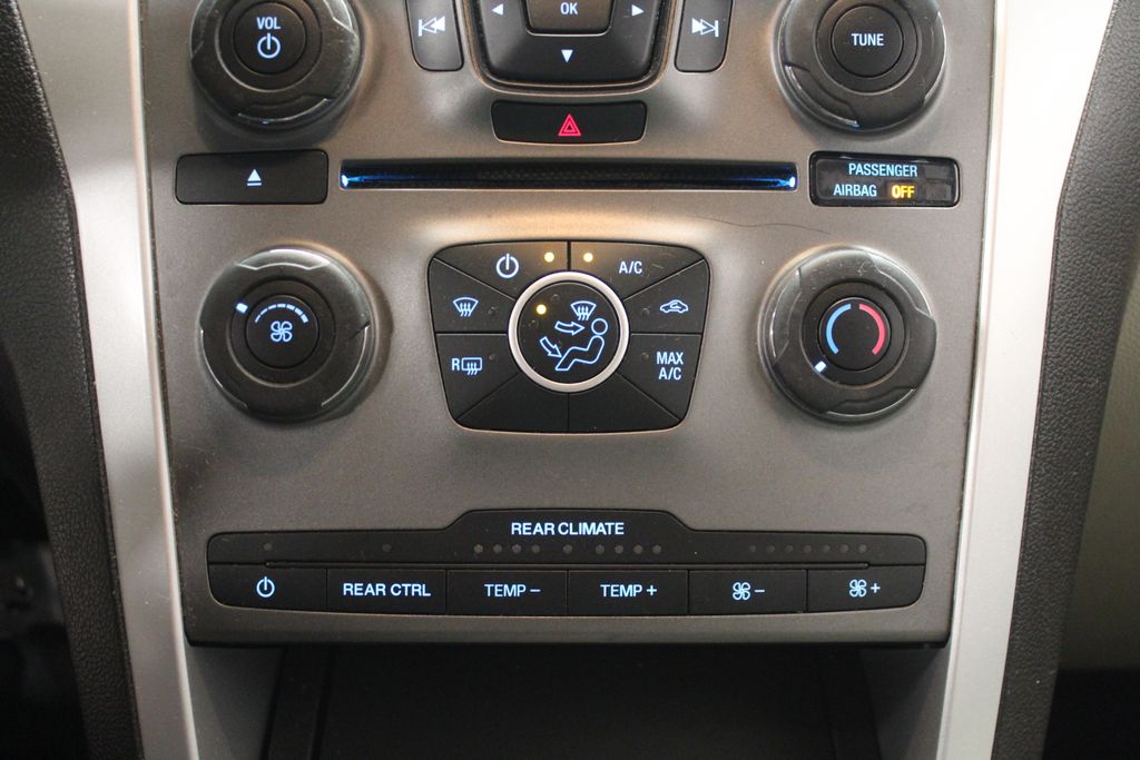 Thumbnail: 2013 Ford Explorer - 14
