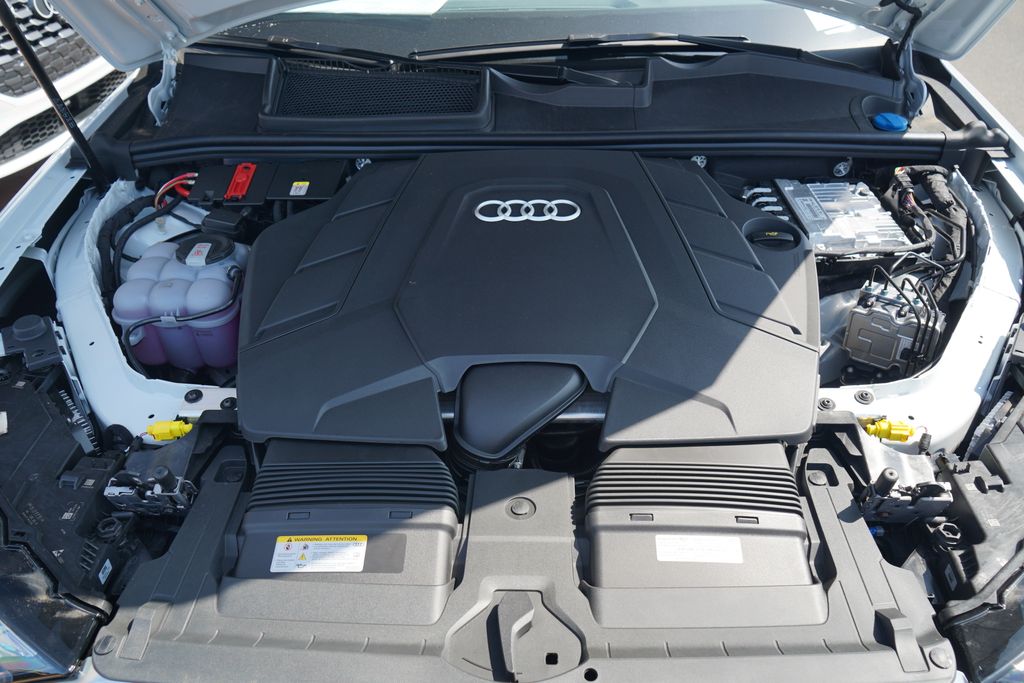 Thumbnail: 2026 Audi Q7 - 12