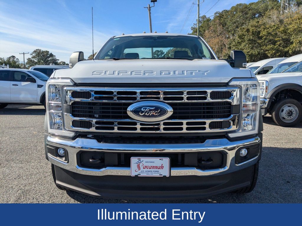 2025 Ford F-600 Chassis XL
