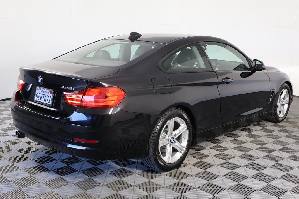 Thumbnail: 2015 BMW 4 Series - 4