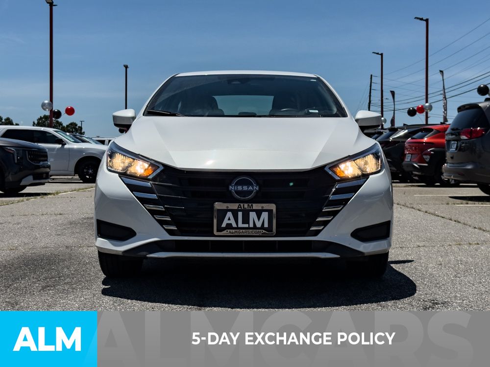 Used 2024 White Nissan 1.6 SV image 3