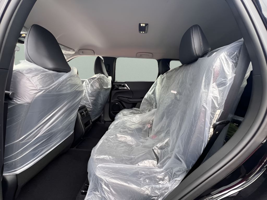 New 2026 Mitsubishi Outlander PHEV SUV