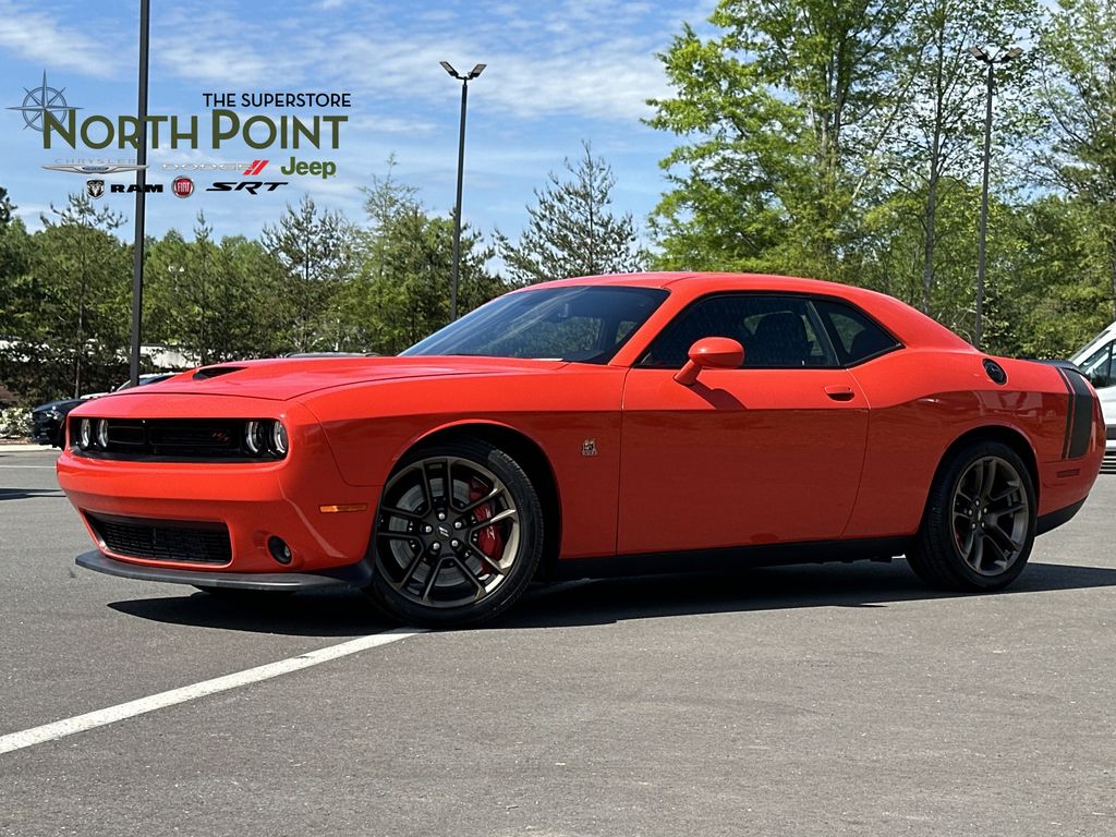 Go Mango 2021 Dodge Challenger R/T Scat Pack RWD Coupe Rear-Wheel Drive 8-Speed Automatic