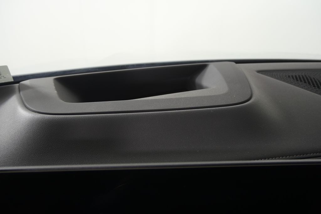 Thumbnail: 2025 BMW X6 - 20