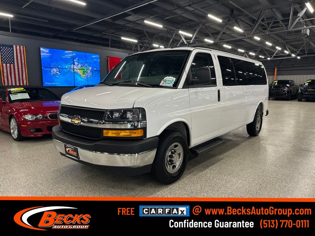 2025 Chevrolet Express 3500