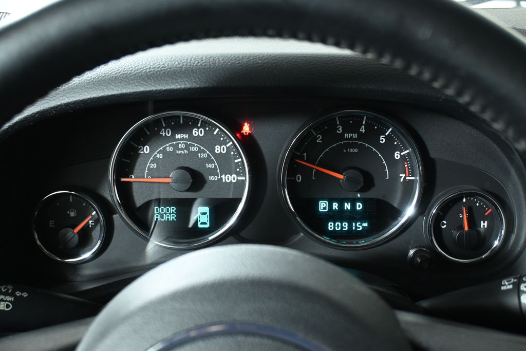 Thumbnail: 2018 Jeep Wrangler - 19