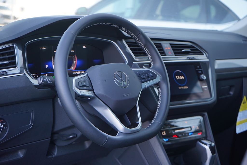 2024 Volkswagen Tiguan Wolfsburg 8