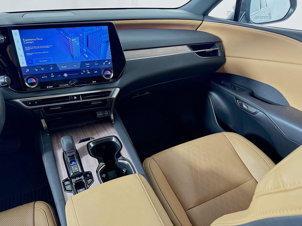 Thumbnail: 2023 Lexus RX - 25