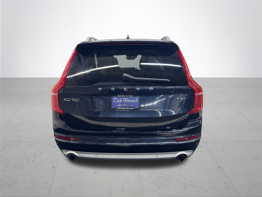 2019 Volvo XC90 T5 Momentum