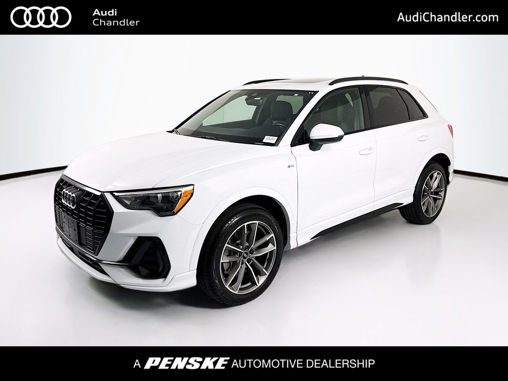 Thumbnail: 2021 Audi Q3 - 1