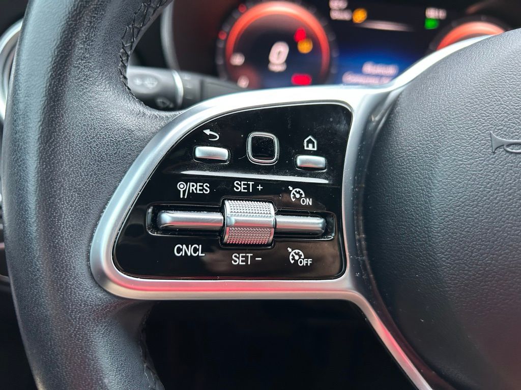 Thumbnail: 2021 Mercedes-Benz C-Class - 20