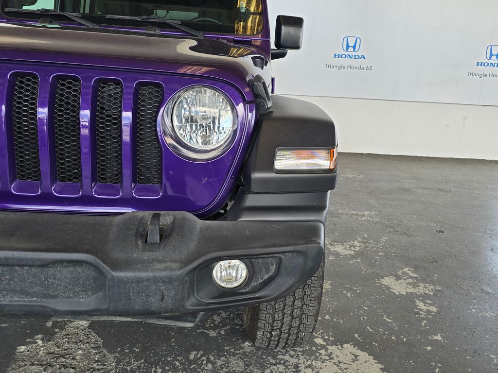 Thumbnail: 2023 Jeep Wrangler - 22
