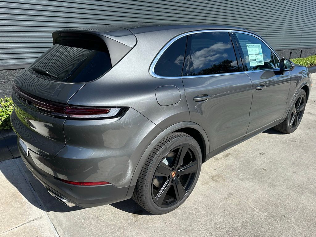 Thumbnail: 2026 Porsche Cayenne - 9