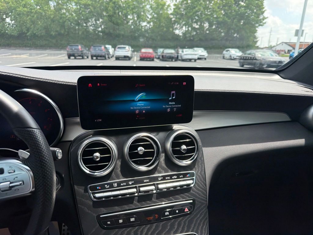 Thumbnail: 2023 Mercedes-Benz GLC - 15