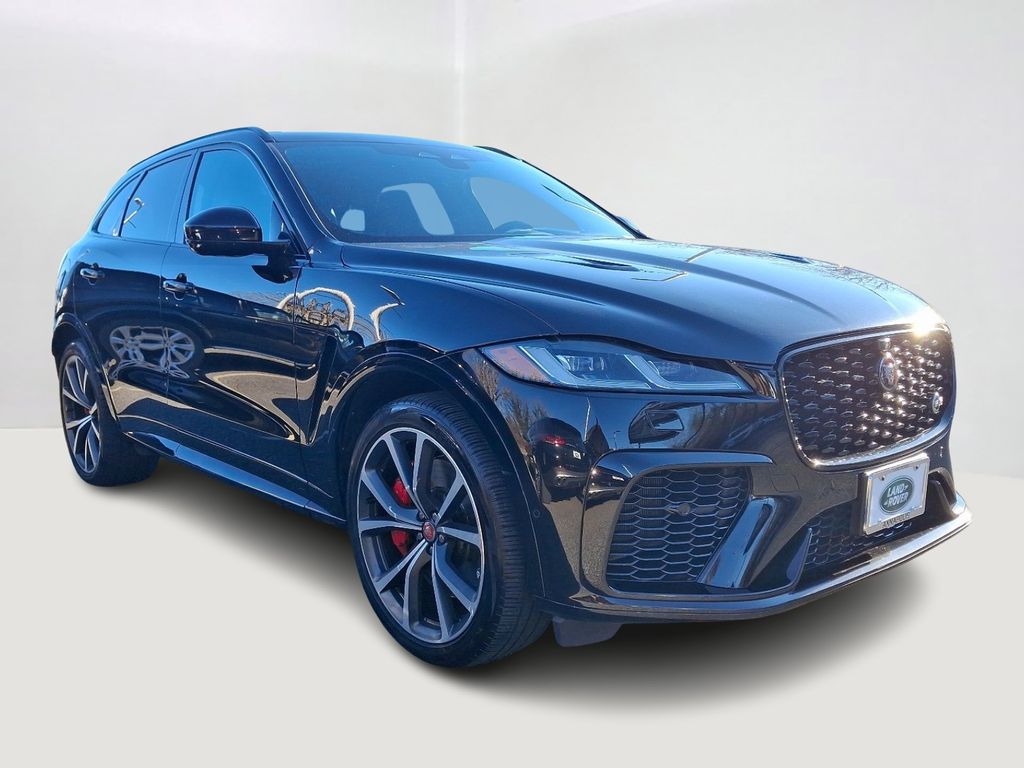 2023 Jaguar F-Pace SVR 3